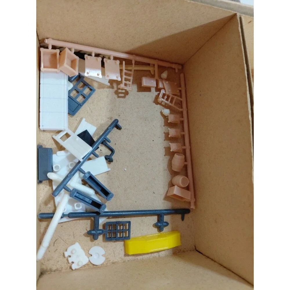 Plasticville 4902 HO Gauge Model Railroad Assortment Houses Church Station w/Box